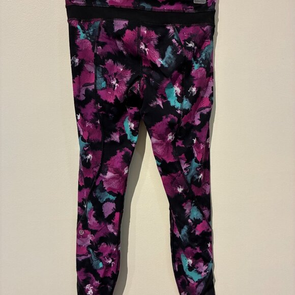 Lululemon Purple Floral Mesh Cutout Athletic Leggings - Women's 4 - Picture 2 of 7